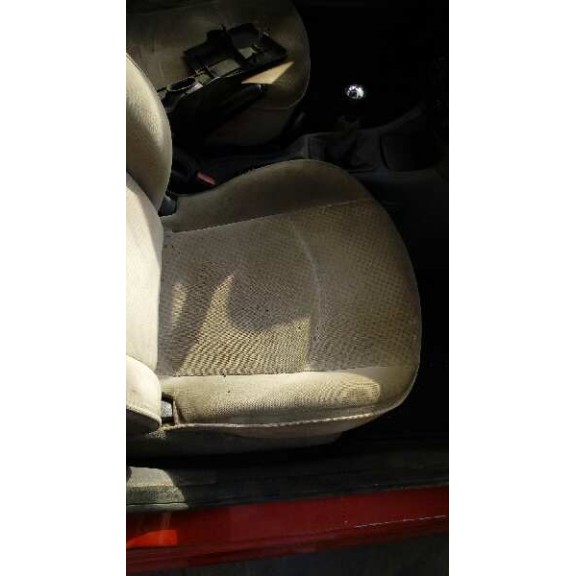 peugeot 206 berlina del año 2003