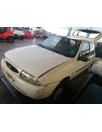 ford fiesta berlina del año 1999
