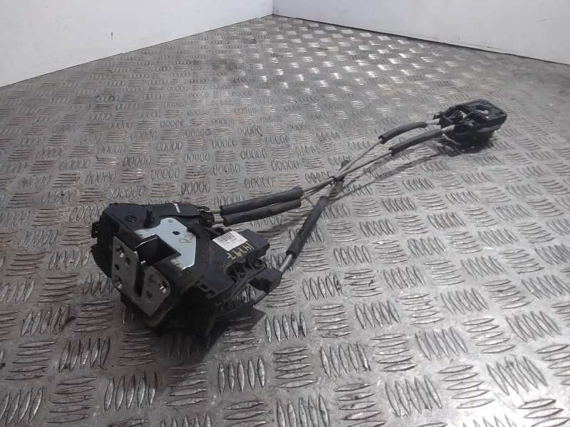 Recambio de cerradura puerta trasera derecha para kia soul 1.6 crdi cat referencia OEM IAM 814202K000  