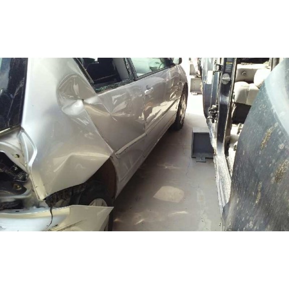 toyota corolla (e12) del año 2002