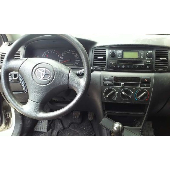 toyota corolla (e12) del año 2002