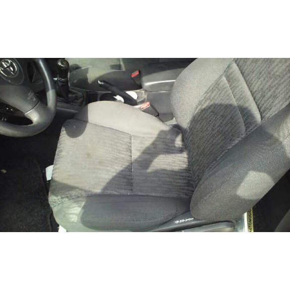 toyota corolla (e12) del año 2002