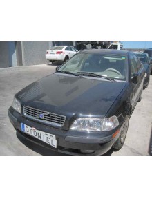 volvo s40 berlina del año 2004