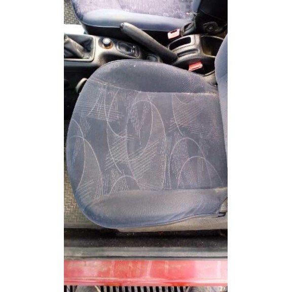 peugeot 206 berlina del año 1999