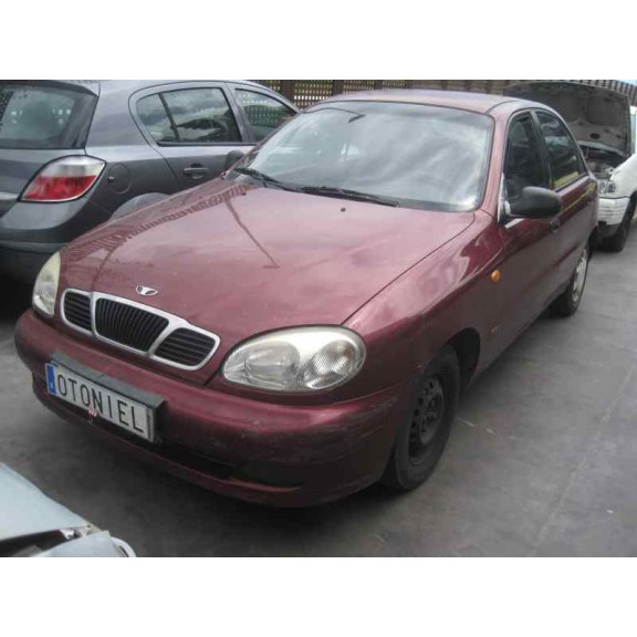 daewoo lanos del año 2000