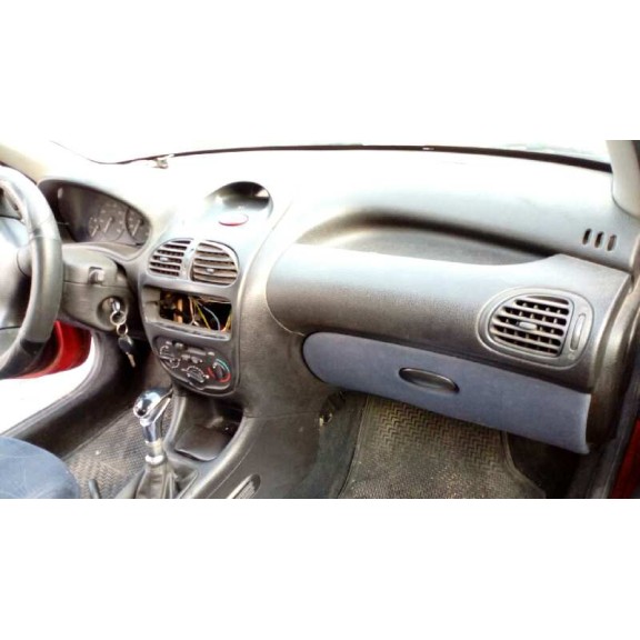 peugeot 206 berlina del año 1999