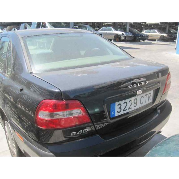 volvo s40 berlina del año 2004