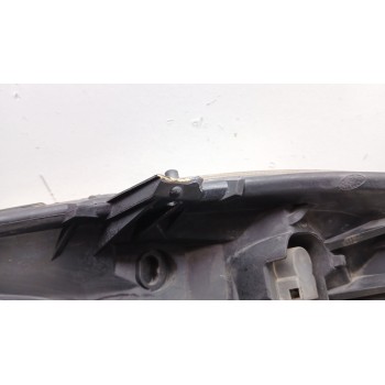 Recambio de faro derecho para toyota corolla (_e12_) 1.4 d (nde120_) referencia OEM IAM 8111002381 89900169 