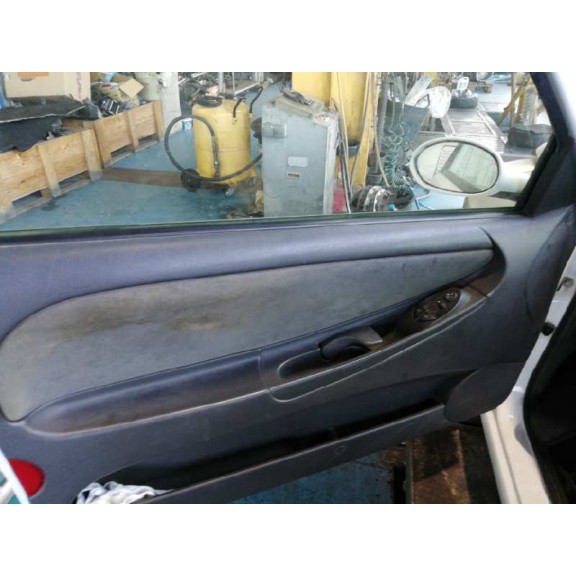 lancia lancia y del año 1999