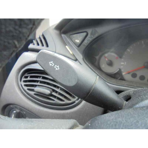 ford focus berlina (cak) del año 2002