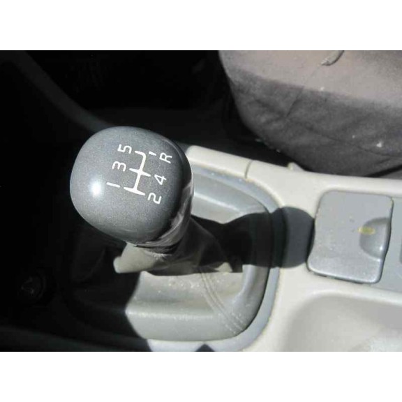 volvo s40 berlina del año 2004