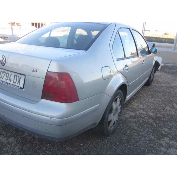 volkswagen bora berlina (1j2) del año 1999