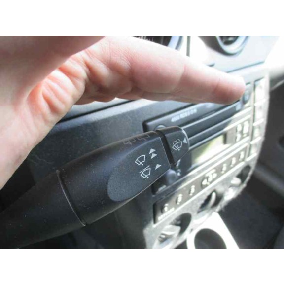 ford fiesta (cbk) del año 2003