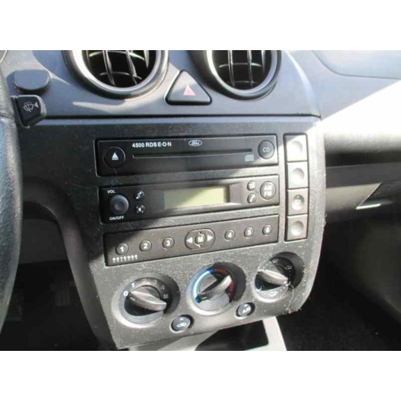 ford fiesta (cbk) del año 2003