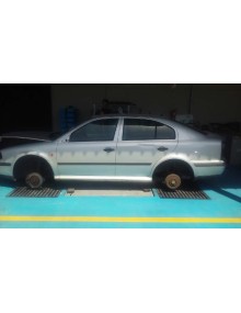 skoda octavia berlina (1u2) del año 1999