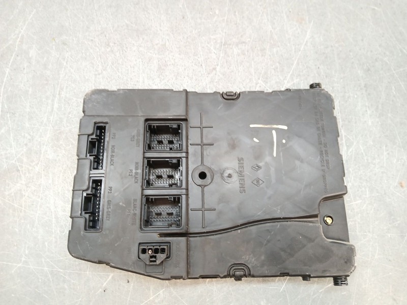 Recambio de centralita bsi para renault grand scénic ii (jm0/1_) 2.0 referencia OEM IAM 8200433197  