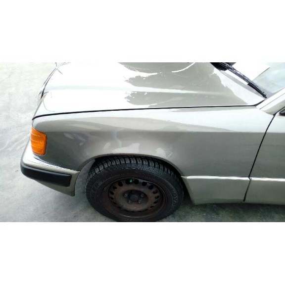 mercedes-benz clase e (w124) berlina del año 1993