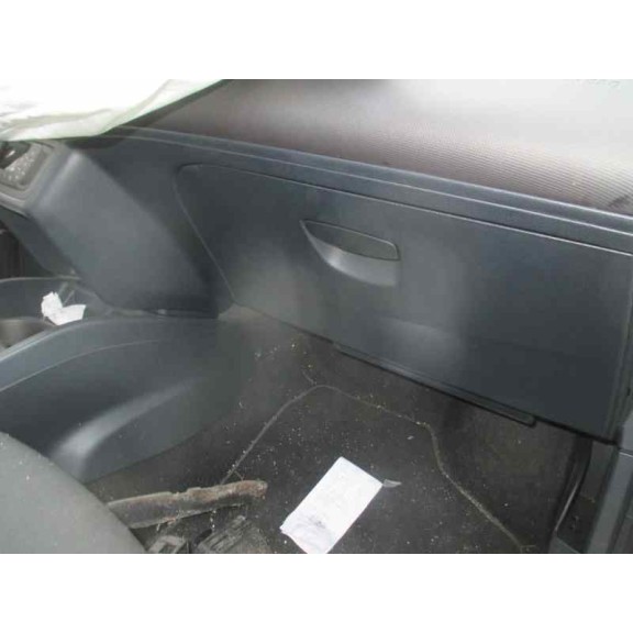 seat ibiza (6j5) del año 2013