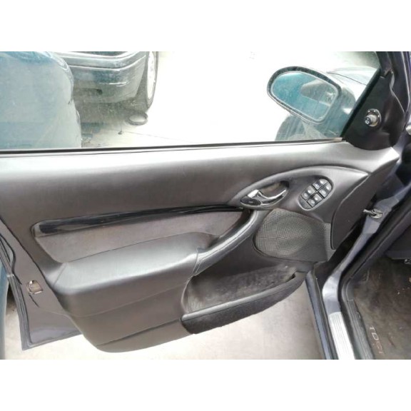 ford focus turnier (cak) del año 2003