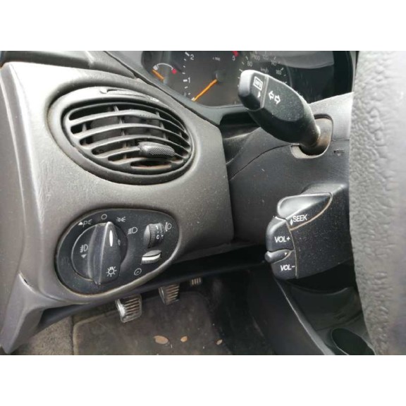 ford focus turnier (cak) del año 2003