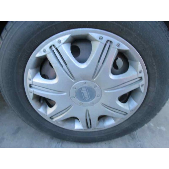 ford focus berlina (cak) del año 2000