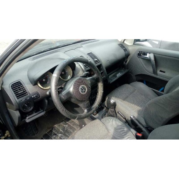 volkswagen polo berlina (6n2) del año 2000