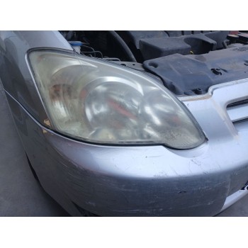 Recambio de faro derecho para toyota corolla (_e12_) 1.4 d (nde120_) referencia OEM IAM 8111002381 89900169 