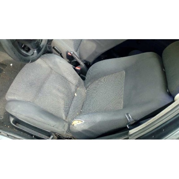 volkswagen polo berlina (6n2) del año 2000