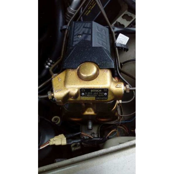 mercedes-benz clase e (w124) berlina del año 1993