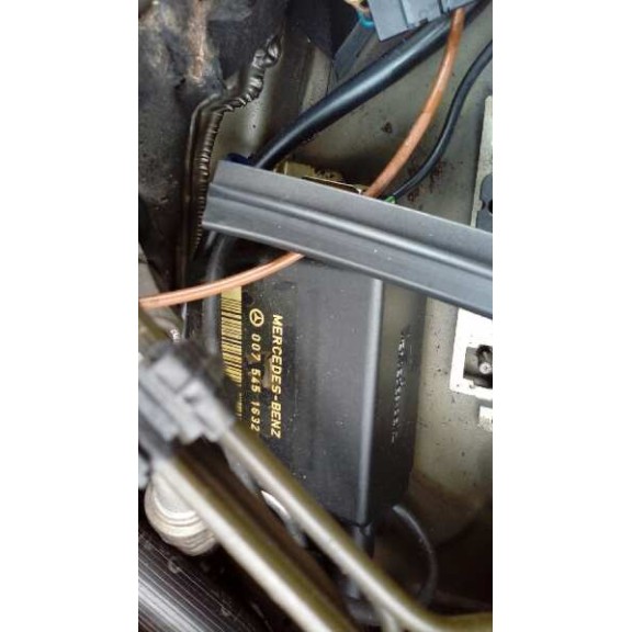 mercedes-benz clase e (w124) berlina del año 1993