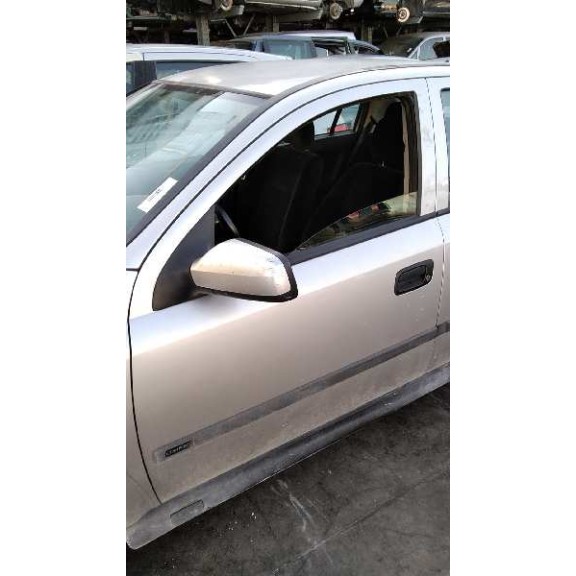 opel astra g berlina del año 1999