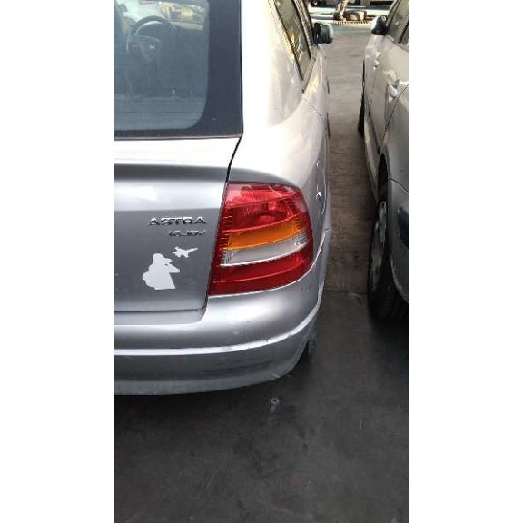 opel astra g berlina del año 1999