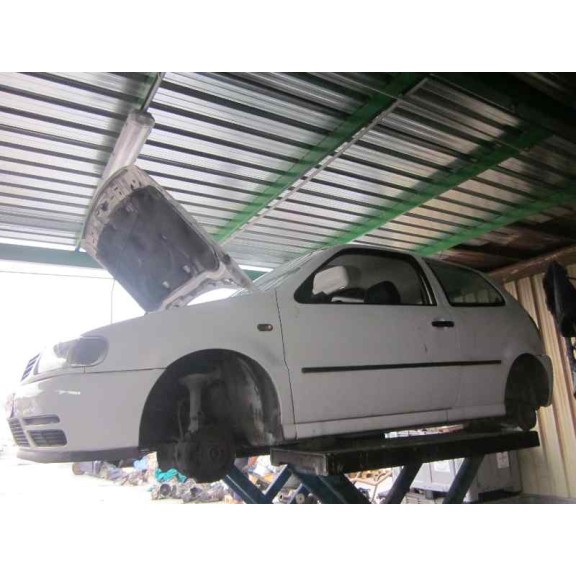 volkswagen polo berlina (6n1) del año 1998