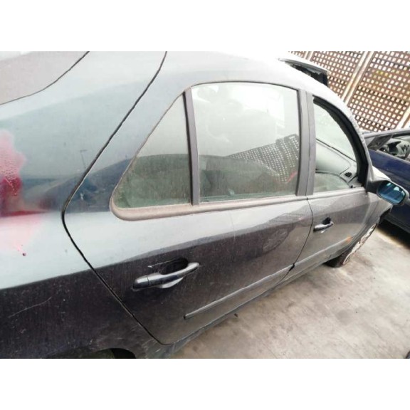 renault laguna ii (bg0) del año 2004