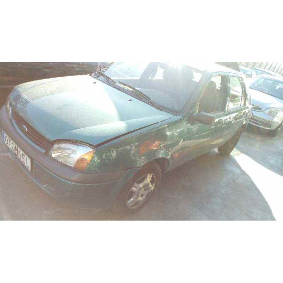 ford fiesta berlina (dx) del año 2000