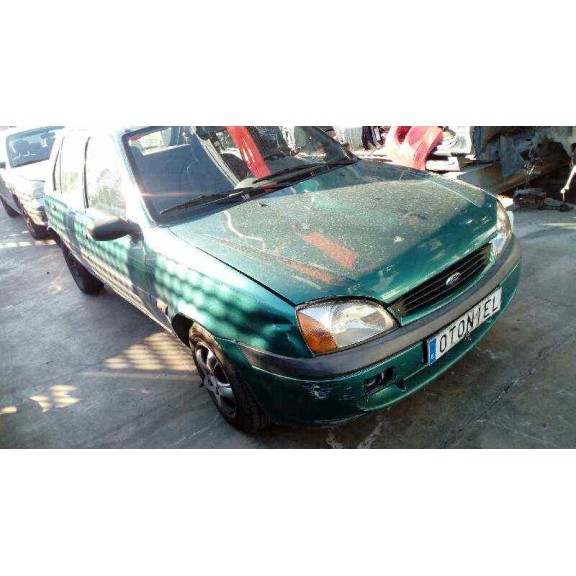 ford fiesta berlina (dx) del año 2000