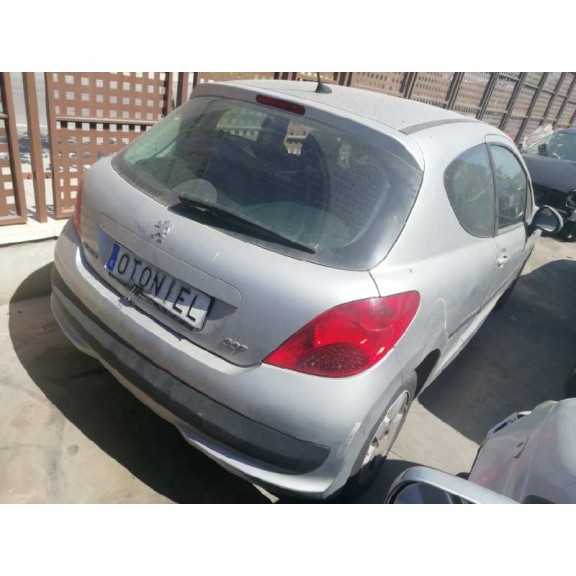 peugeot 207 del año 2006