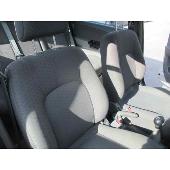 kia carens del año 2003