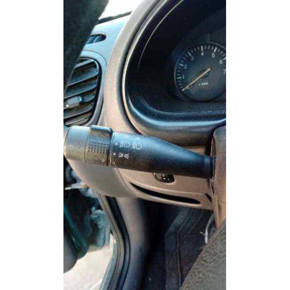 ford fiesta berlina (dx) del año 2000