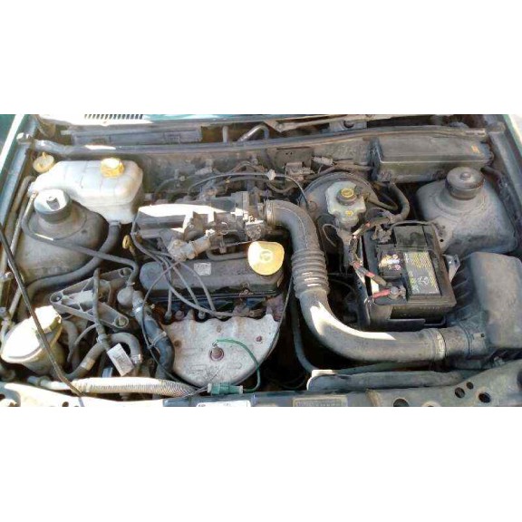 ford fiesta berlina (dx) del año 2000