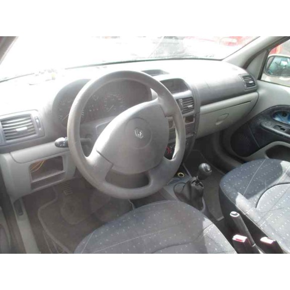 renault clio ii fase ii (b/cb0) del año 2002