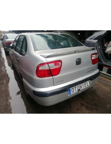 seat cordoba berlina (6k2) del año 2000 2