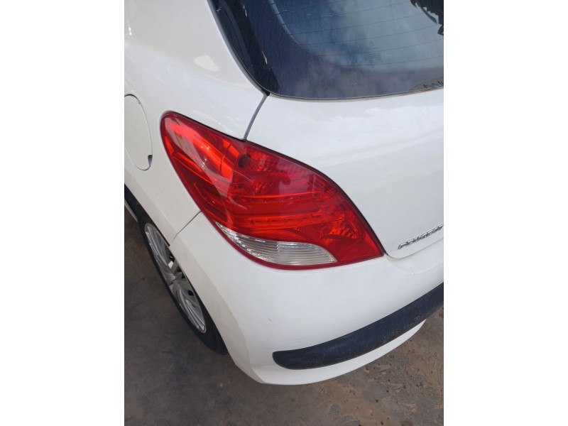 Recambio de piloto trasero izquierdo para peugeot 207/207+ (wa_, wc_) 1.4 hdi referencia OEM IAM 6350Y7  