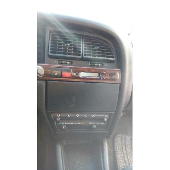 citroën xantia berlina del año 2000