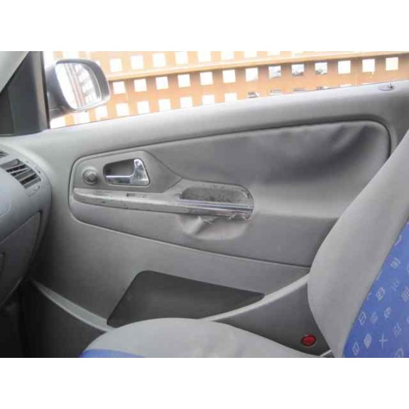 seat ibiza (6k1) del año 2001