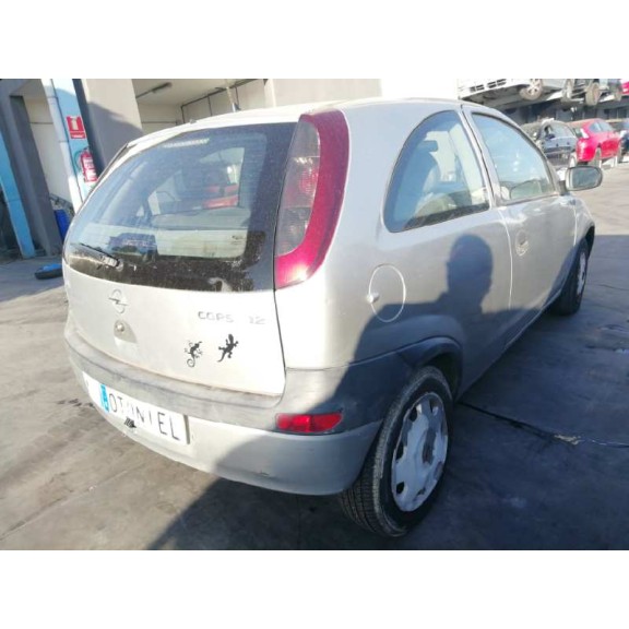 opel corsa c del año 2001