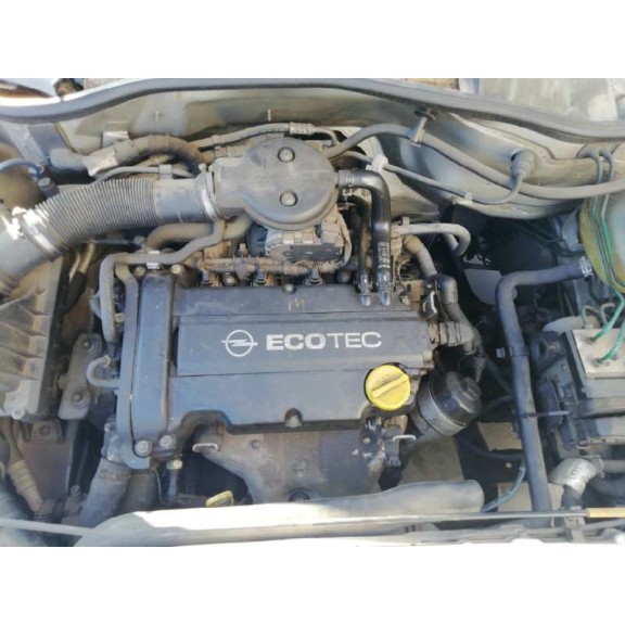 opel corsa c del año 2001