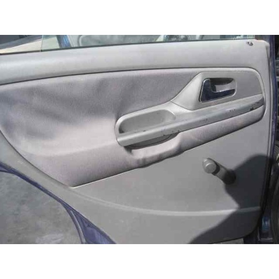 seat ibiza (6k1) del año 2001