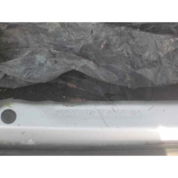 peugeot 206 berlina del año 2000