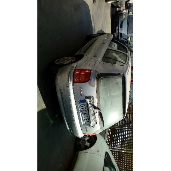 nissan micra (k11) del año 2001